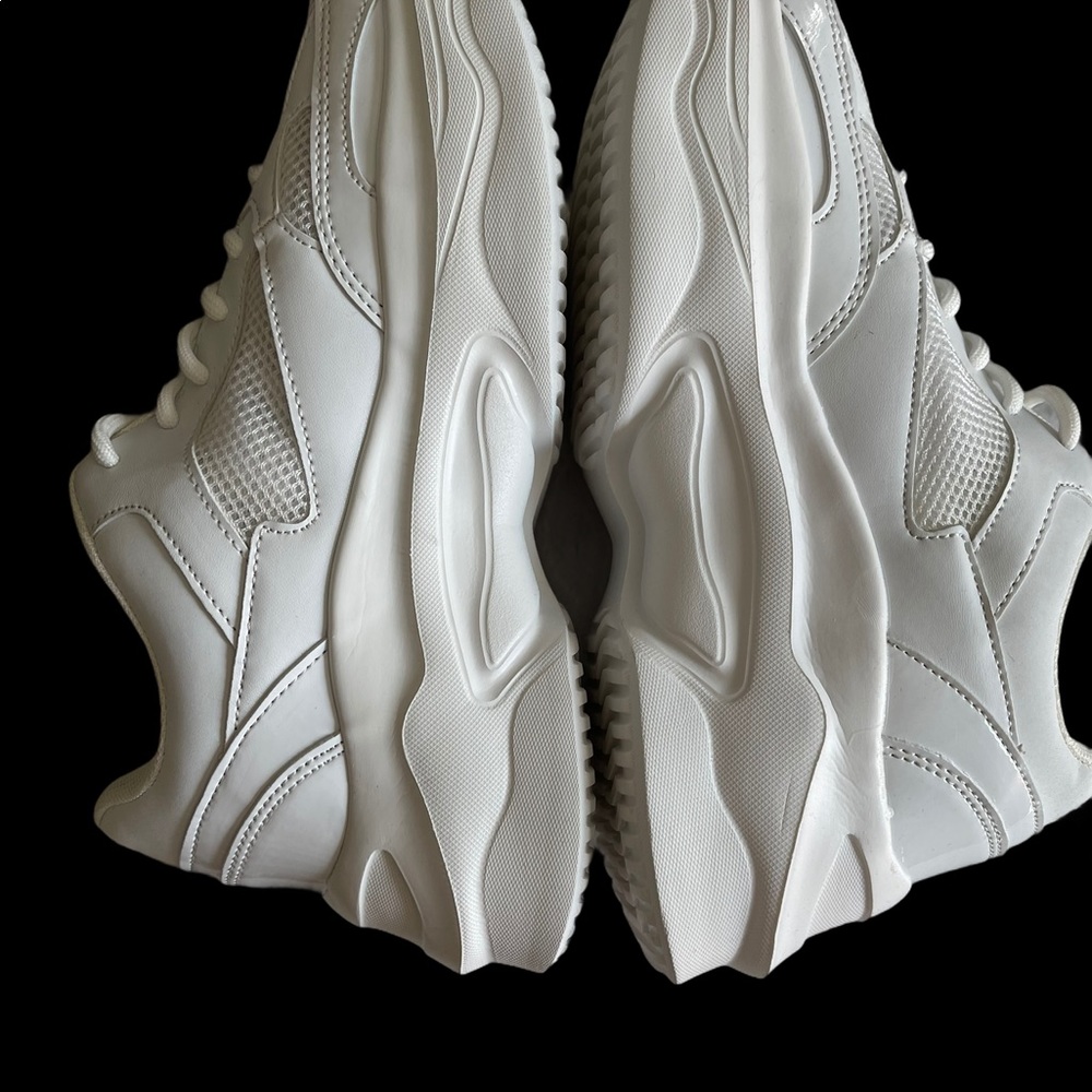 NWOT BOOHOO Multi Platform Chunky White Sneakers 7